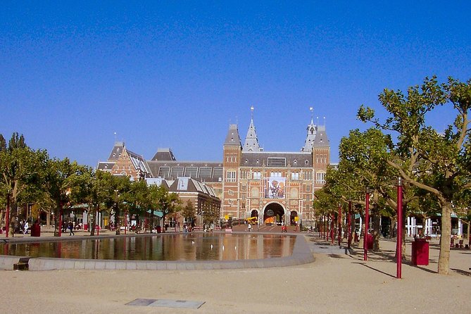 1,5 hours Amsterdam Rickshaw Tour - Magere Brug and Reguliersgracht: the classic Amstel and seven-bridges stretch
