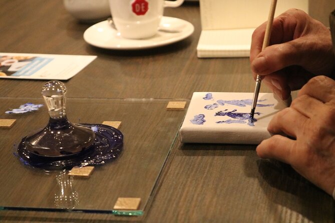 2 Hour Making Rembrandt's Traditional Oil Paints in Amsterdam - Why Rembrandt Pigment Mixing Feels Different in Amsterdam