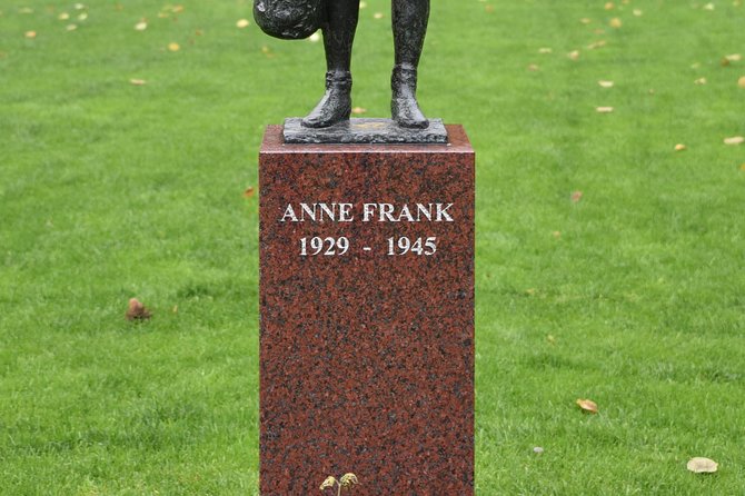 2-Hour Private Anne Frank Walking Tour with Drink - What This Tour Is Best For (And Who Might Skip It)