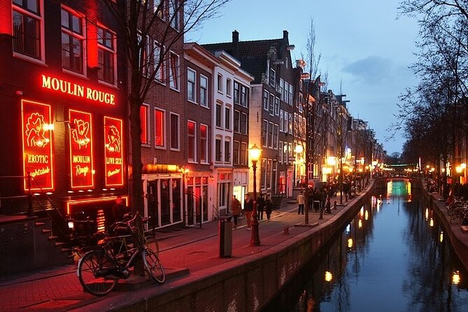 5 hrs Golden Age Amsterdam Private Walking Tour With Local Guide - De Wallen (Red Light District): context with boundaries