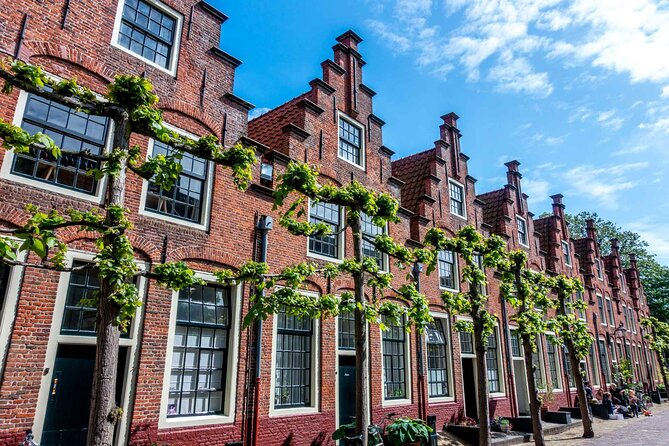 90 minutes Self-Guided Walking tour with puzzles in Haarlem - Stop 4: De Waag (1595) and the market-tax story
