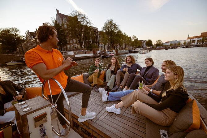 Amsterdam: 1-Hour Canal Cruise in the Evening - Flower Market to canal museums: what you’re actually seeing as you pass