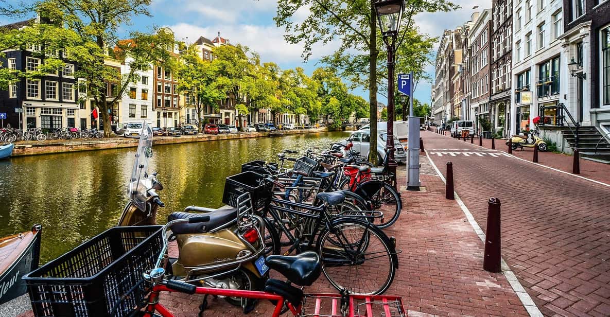 Amsterdam: 3-Hour Private Bike Tour of the City Center - Key moments that make this bike tour worth it