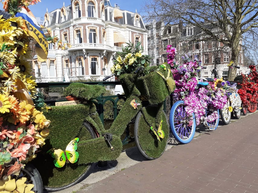 Amsterdam: 3-Hour Private Bike Tour of the City Center - De Wallen and sensitive stops: how to handle the mood