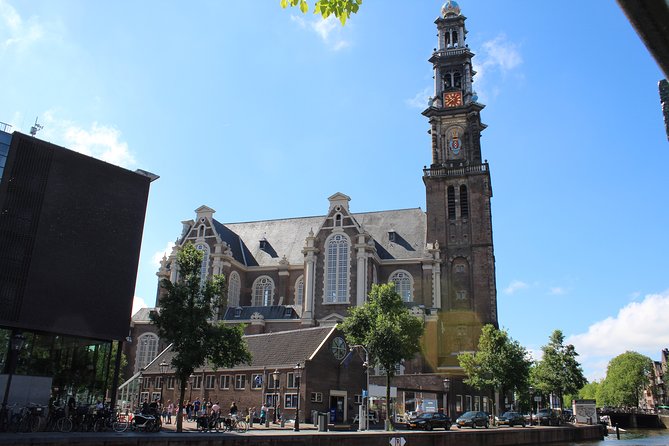 Amsterdam 3 hrs Bike Tour – live guide En/Fr/De/Nl/Sp - Westerkerk and a quick perspective shift in the heart of the city