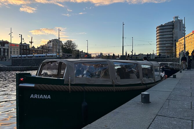 Amsterdam: 90 min Kings Day Boat Party with Unlimited Drinks - King’s Day orange vibes, right on the UNESCO canals
