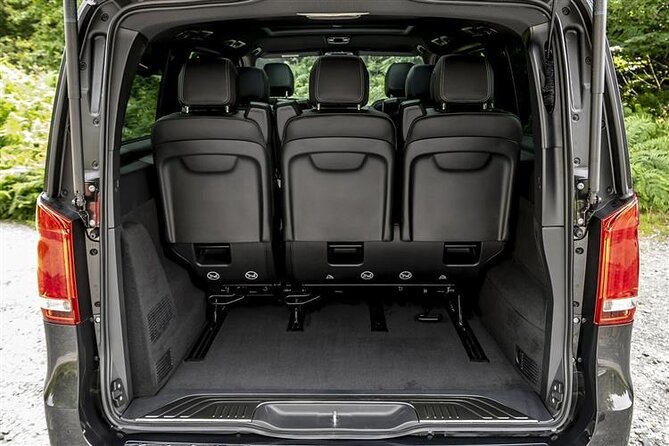 Amsterdam Airport Private Arrival Transfer by Luxury Van - Small Print That Can Matter: Luggage and Overnight Flights