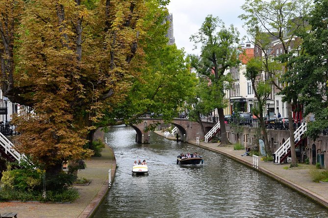 Amsterdam Airport Schiphol & Amsterdam City to Utrecht - Chauffeurs with 20+ Years of Experience (and the Kind of Safety You Want)