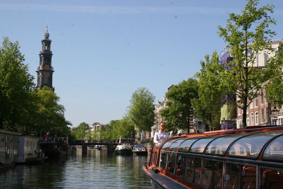 Amsterdam: Amsterdam Dungeon and Canal Cruise Entry Ticket - Group Size, Guides, and Comfort Levels