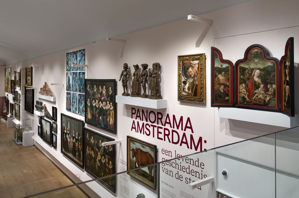 Amsterdam: Amsterdam Museum Entry Ticket - Temporary exhibitions: seeing the city through different residents