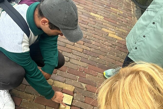 Amsterdam: Anne Frank Small Group Walking Tour - Start point to finish point: how to avoid day-of stress