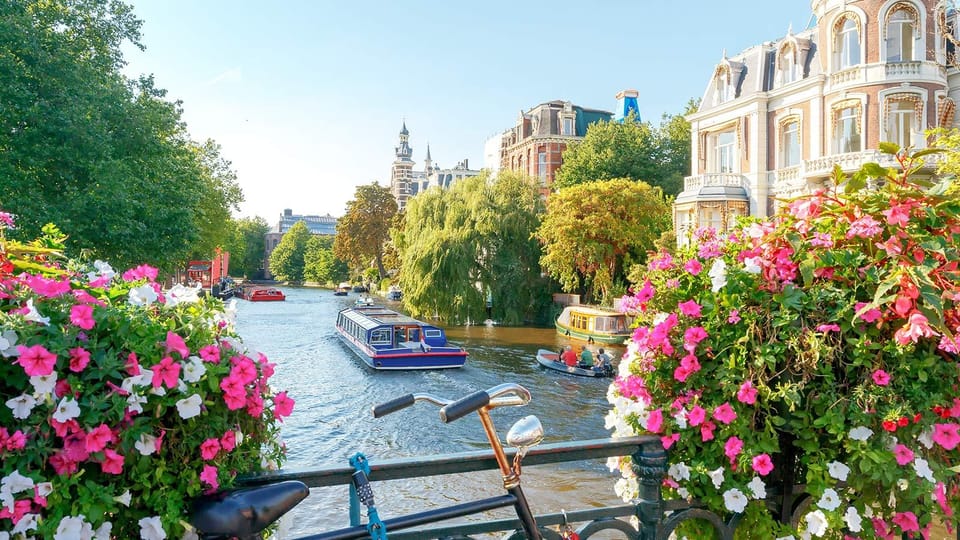 Amsterdam Audioguide - TravelMate app for your smartphone - Languages, accessibility, and the comfort of using your own device