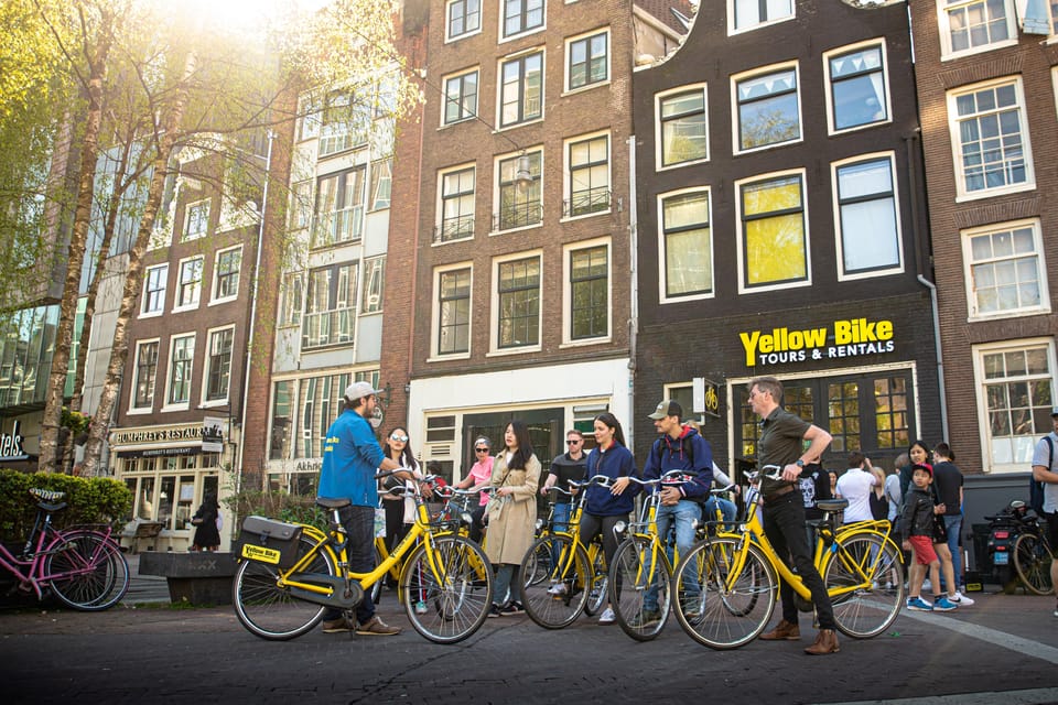Amsterdam Bike Rental: Central Station & City Center - Who this Amsterdam bike rental suits best