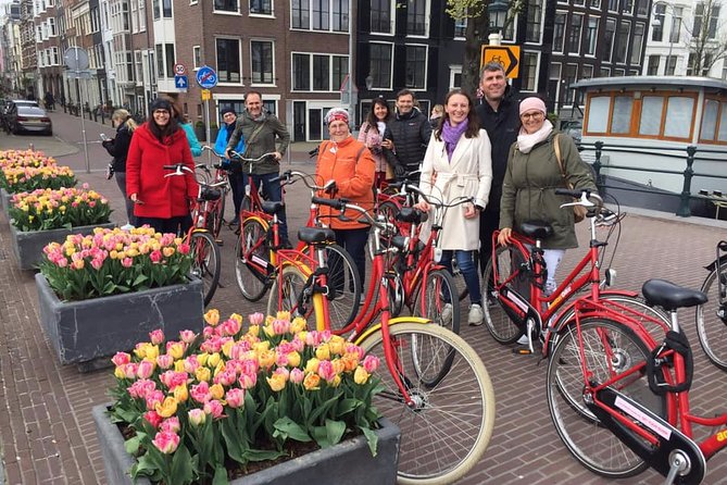 Amsterdam Bike Rental with free GPS narrated bike tour - The coffee break: a small included perk that changes the ride