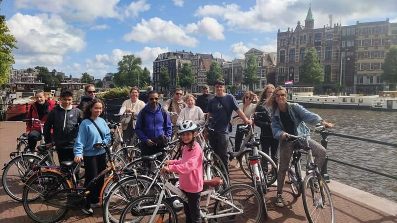 Amsterdam bike tour with a French-speaking guide local! - Beyond the route: what makes the guiding style matter