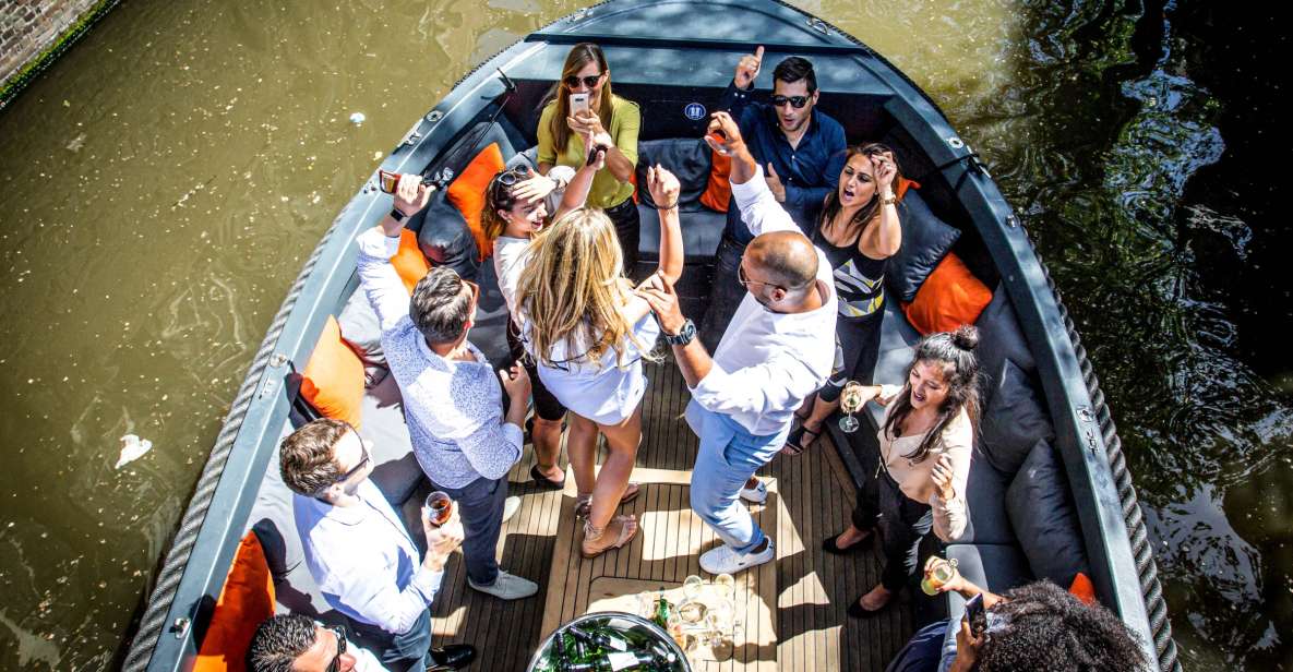 Amsterdam: Canal Belt Private Beer Boat Tour - Why a private Canal Belt beer boat feels different