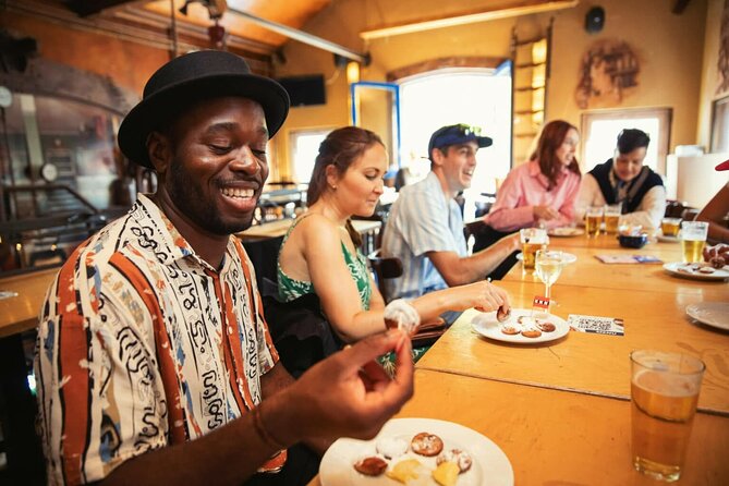 Amsterdam Canal Cruise and local Food Tour - Lesser-Known Neighborhood Streets and the Right Kind of Wandering