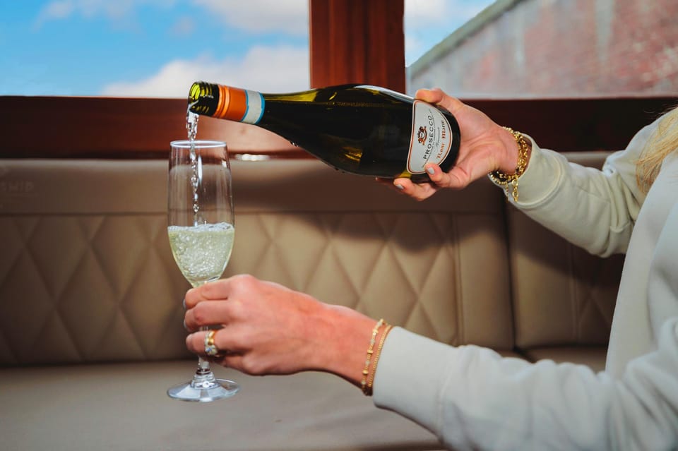 Amsterdam: Canal Cruise with Bubbles & Bites - Bubbles and bites: what’s actually included (and what to expect)