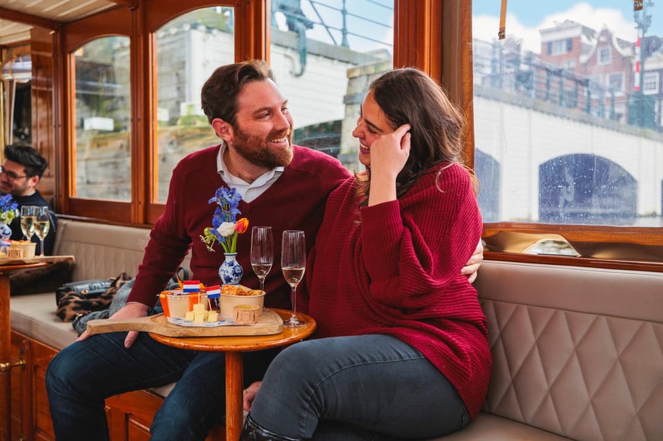 Amsterdam: Canal Cruise with Bubbles & Bites - Price and value: is $18 worth it in Amsterdam?