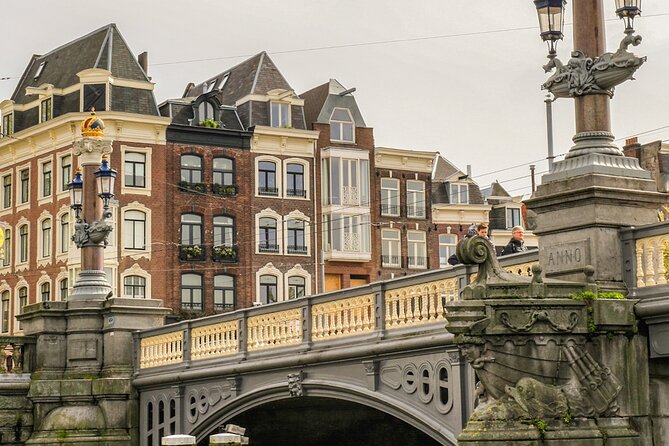Amsterdam Canal Cruise with German Guide and unlimited drinks - Botanical Garden Moment: A Handy Weather Plan