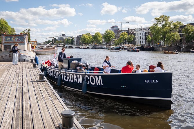 Amsterdam Canal Cruise with Live guide & Two drinks - Central St. - Meeting at Stationsplein 24: how to avoid the usual stress