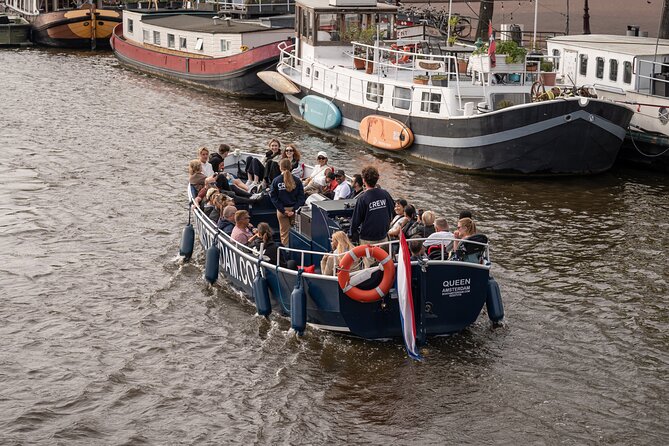 Amsterdam Canal Cruise with Live guide & Two drinks - Central St. - Weather and timing: how to choose your departure wisely