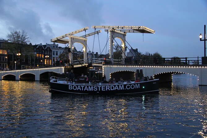 Amsterdam Canal Cruise with Open Bar - Central Station - Who this canal cruise is best for