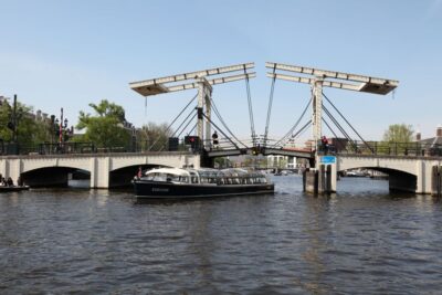 Amsterdam: City Canal Cruise & Straat Museum - The 75-Minute Canal Cruise: UNESCO Views and Headphones Doing the Talking