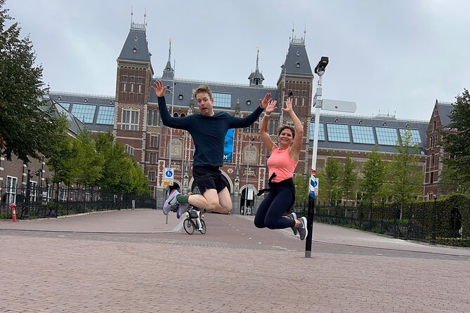 Amsterdam city center run tour - Stop 1: Rijksmuseum area and the Museumplein feel