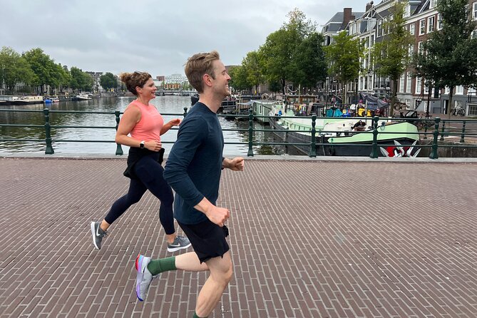Amsterdam city center run tour - Stop 2: Magere Brug and the Amsterdam postcard effect