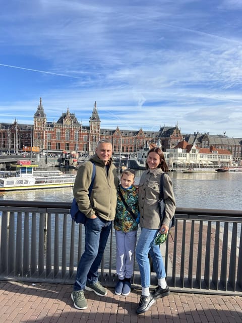 Amsterdam: City Highlights Walking Tour - Café the Schreiertower and ’t Aepjen: Small Stops With Good Story Momentum