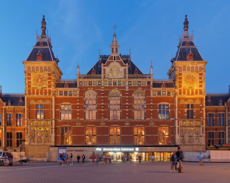 Amsterdam: City Highlights Walking Tour - Henri Willig Cheese Shop: 20 Cheeses, Sweet-Sour Sauces, and Waffles