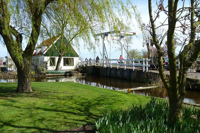 Amsterdam Countryside and Villages Bike Tour - Noord-Hollandskanaal to polder roads: learning why Dutch water control matters