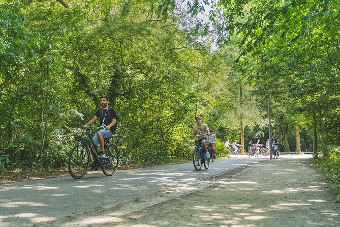 Amsterdam Countryside Bike Tour - Guides, language, and why small groups matter