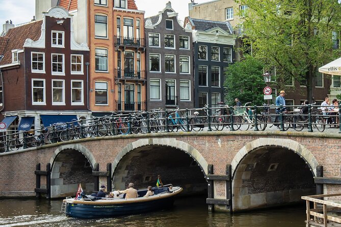 Amsterdam: Cultural Highlights in English/German/Italian - Key highlights to notice