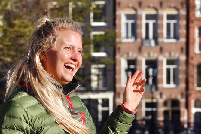 Amsterdam: Cultural Highlights in English/German/Italian - Where you start: National Monument and Dam Square’s origin story