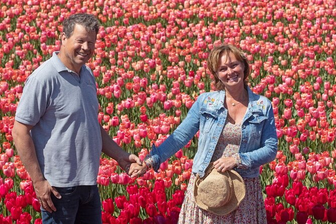 Amsterdam: Day trip to Tulip Farm, Keukenhof + Windmill Cruise - Keukenhof: How to Use Your 4 Hours Without Getting Crushed by the Crowd