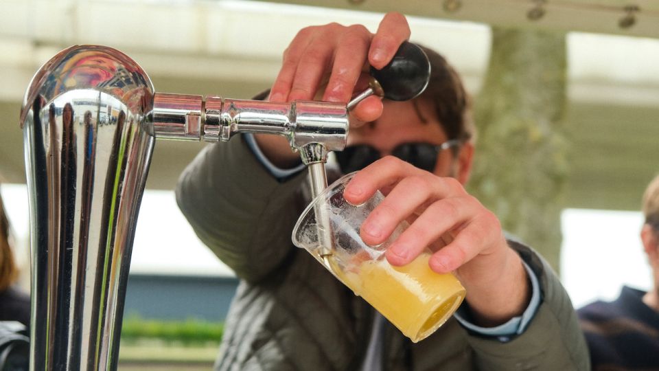 Amsterdam: Dutch Beer Bike Blast Tour with Onboard Bar - The practical comfort stuff that matters in Amsterdam