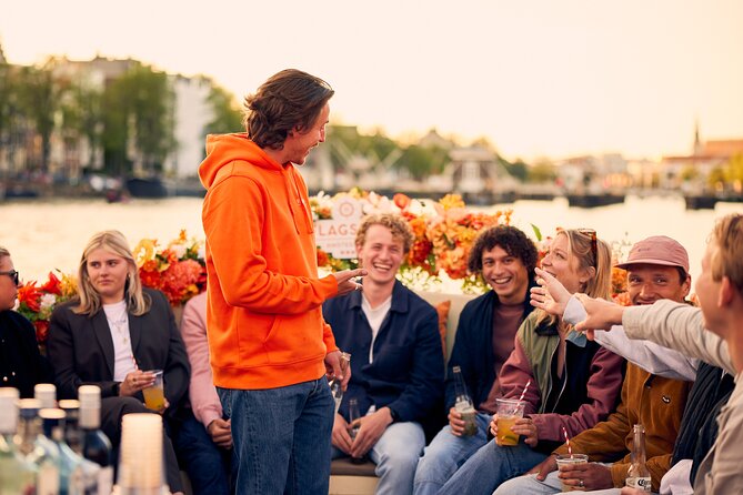 Amsterdam: Exclusive Tulip Tour Canal Cruise - Getting on board at Prins Hendrikkade (and what to expect)