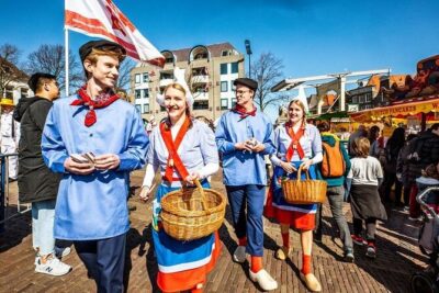 Amsterdam: Experience Edam, a Cheese Tasting, and a Windmill - Meeting in Amsterdam and the North Holland countryside drive