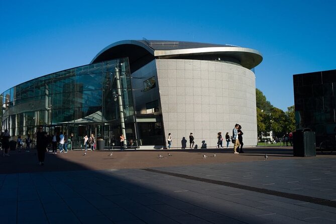 Amsterdam: Explore the Van Gogh Museum & His Masterpieces - Small group size and self-guided freedom