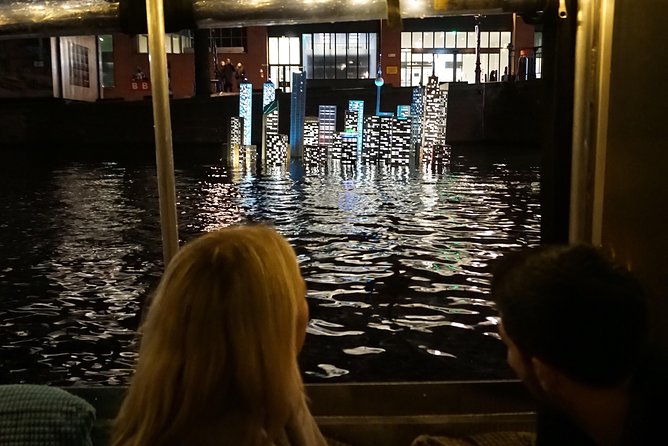 Amsterdam Festival of Lights Cruise by Captain Dave - Toilets and Comfort: The One Key Limitation