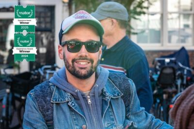 Amsterdam Food and Cultural Tour with Tastings - Roman’s guide style: pace, humor, and attention