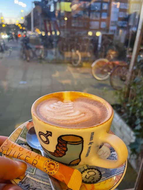 Amsterdam: Food Walking Tour - Street Food Bite Stops: Waffles, Fried Snacks, and Quick-Serve Dutch