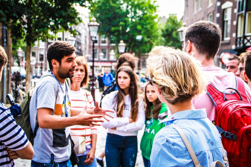 Amsterdam full day: Walking, Biking & Cruising with Lunch - The canal cruise: 17-language audio and many viewpoints