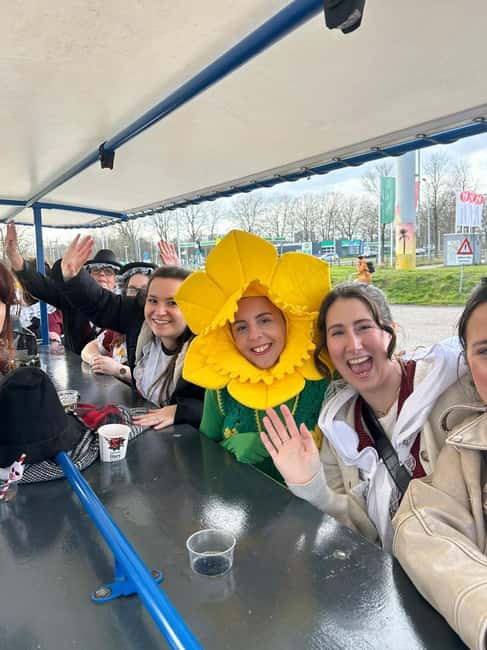 Amsterdam: Guided Beer or Prosecco Bike Tour - Key things to know before you book