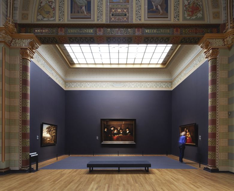 Amsterdam: Guided Rijksmuseum Tour in Spanish - Van Gogh Museum building plus Volendam: how the extra stops fit a tight schedule