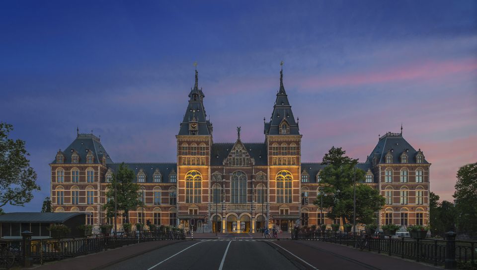 Amsterdam: Guided Rijksmuseum Tour in Spanish - What to know before you go: rules, pace, and how to find your guide