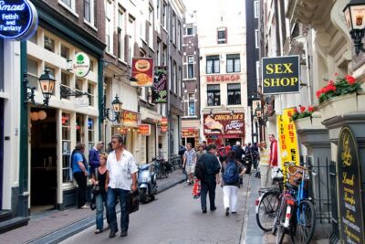 Amsterdam Highlights and History Walking Tour (MUST DO) - Price and value: what $26.91 buys you in 2 hours