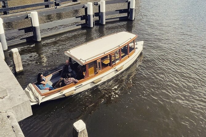 Amsterdam Highlights Canal Cruise with a Drink - Meeting Point and Timing: How to Make the Cruise Smooth